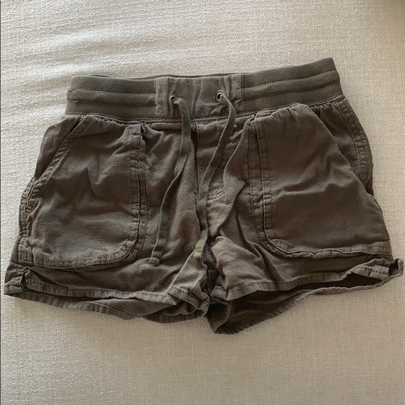 Garage Cargo Shorts - Picture 1 of 2